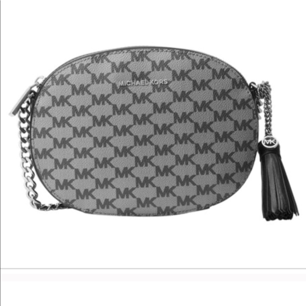 Micheal Kors Signature Ginny Messenger Crossbody